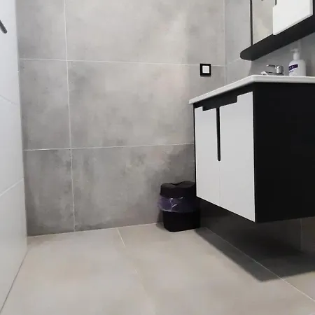 White House * Bihać