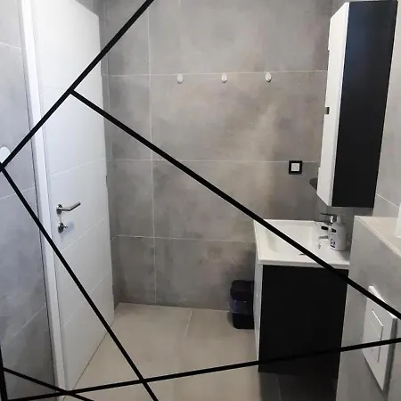 White House * Bihać