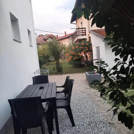 White House * Bihac
