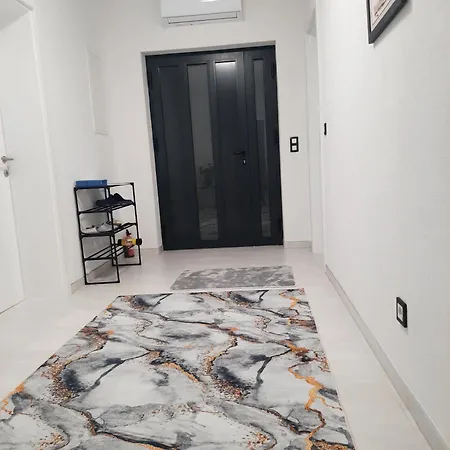 White House Appartement Bihać